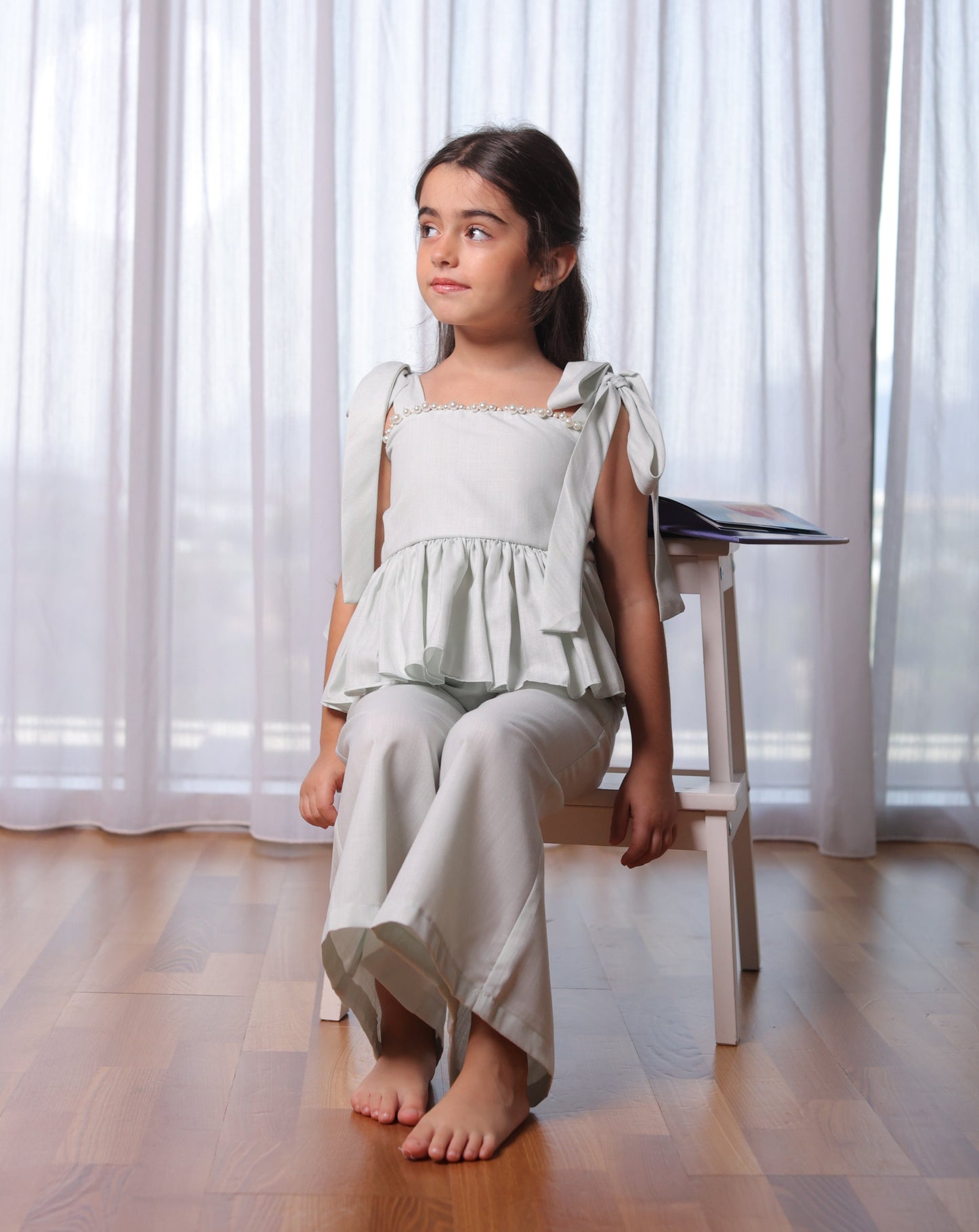 Pearl Set in Pale Blue