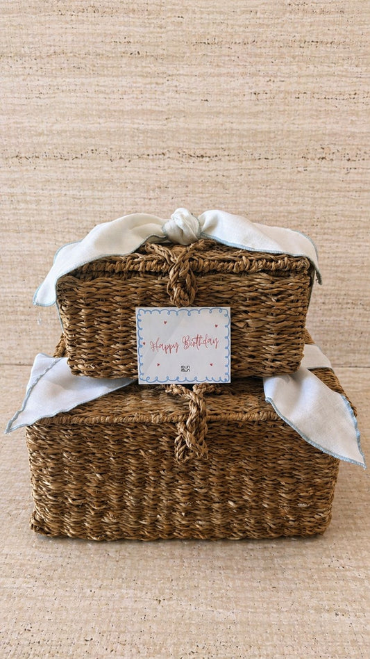 Wicker gift box